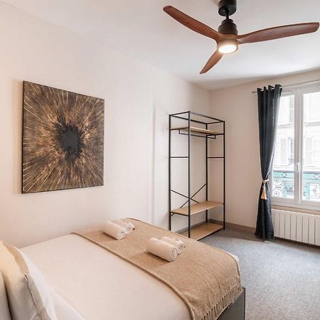 Family Apartment In Париж Екстериор снимка