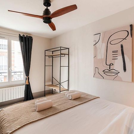 Family Apartment In Париж Екстериор снимка