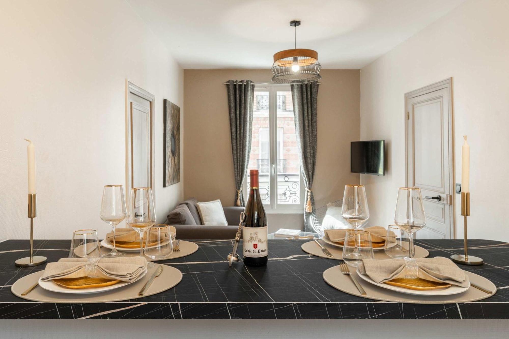 Family Apartment In Париж Екстериор снимка