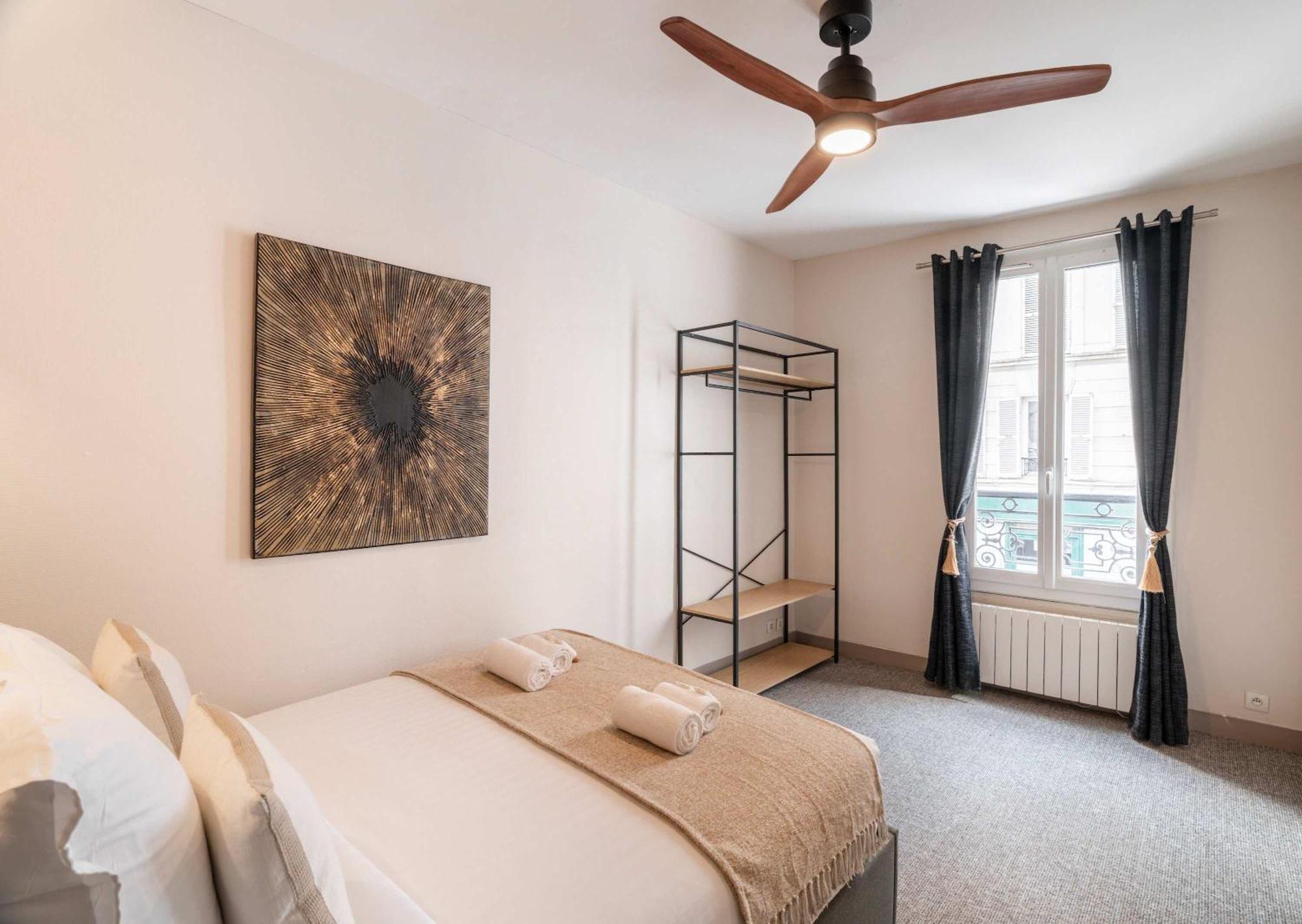 Family Apartment In Париж Екстериор снимка
