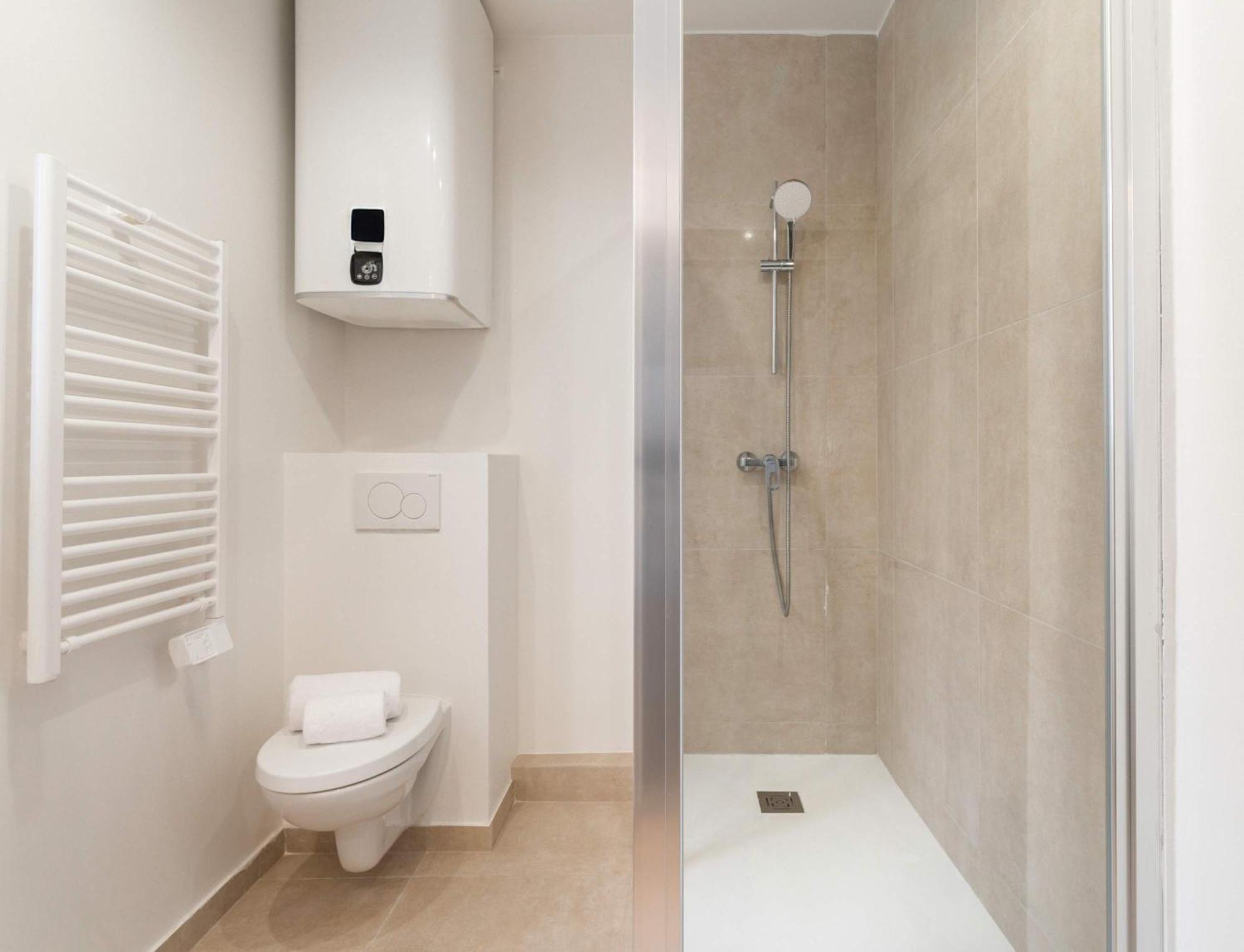 Family Apartment In Париж Екстериор снимка