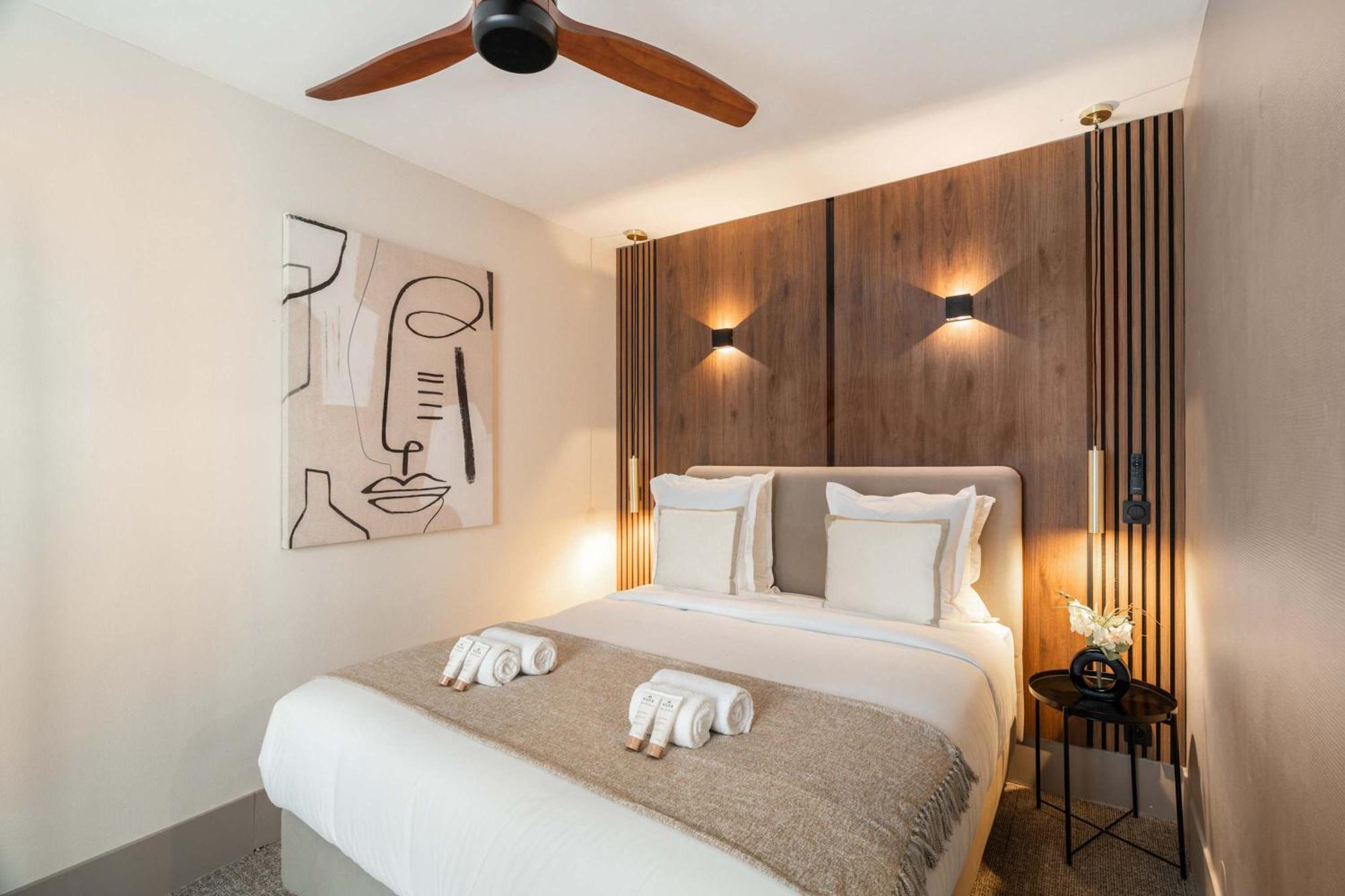 Family Apartment In Париж Екстериор снимка