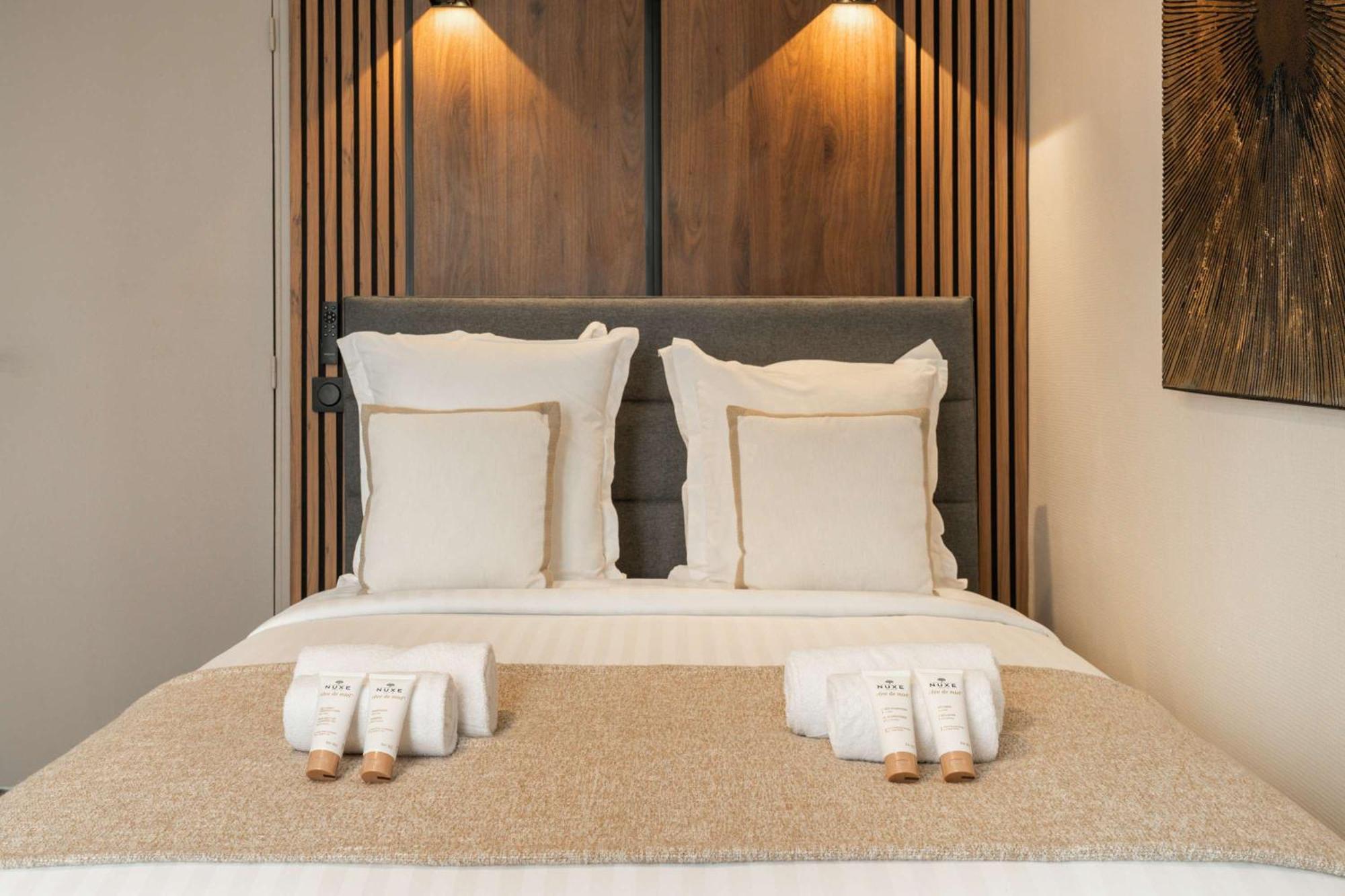 Family Apartment In Париж Екстериор снимка
