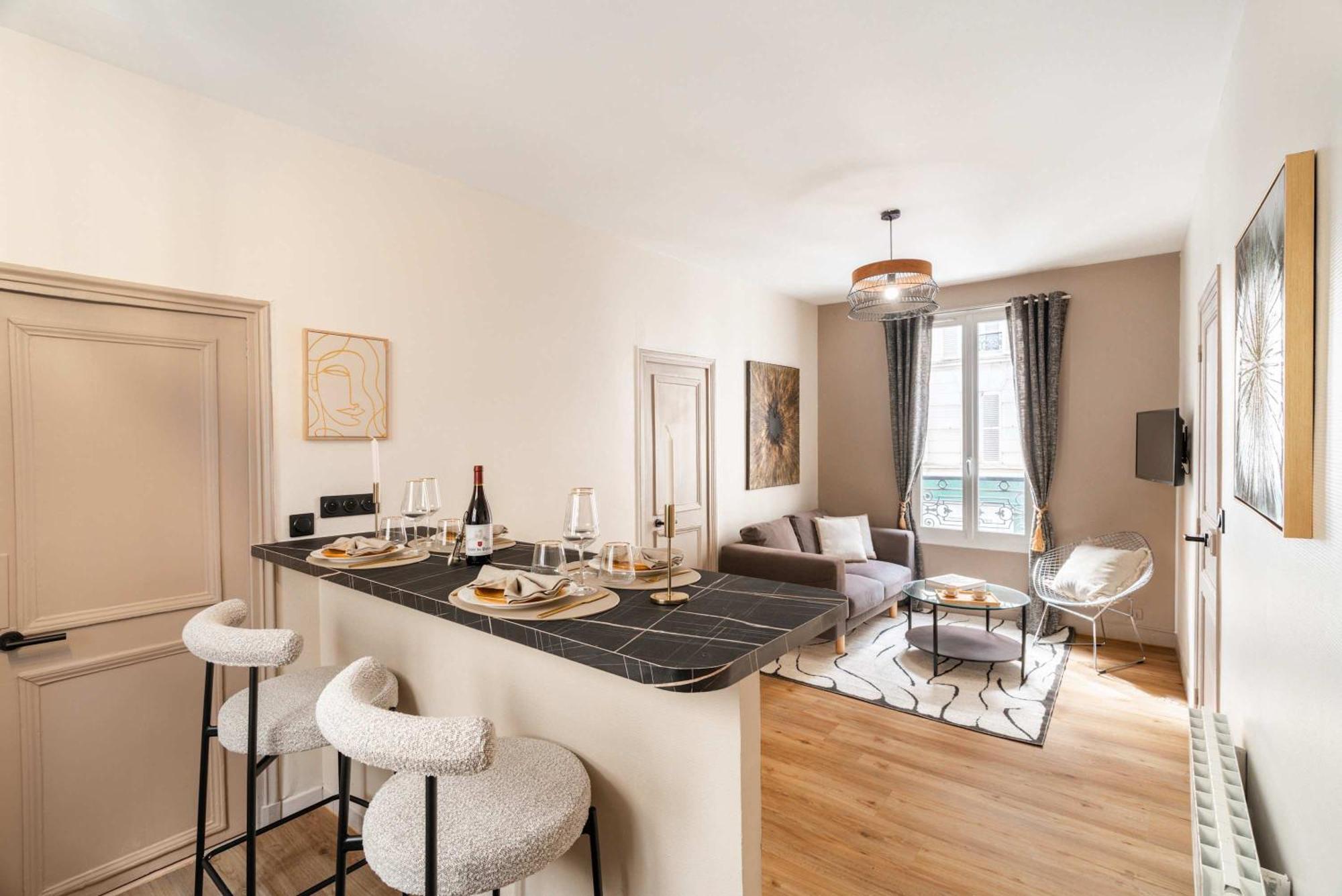 Family Apartment In Париж Екстериор снимка